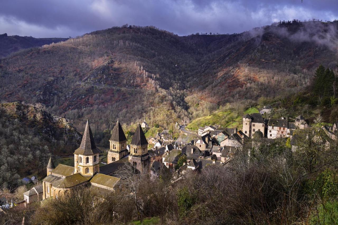 Gite De La Cascade Salles-la-Source المظهر الخارجي الصورة